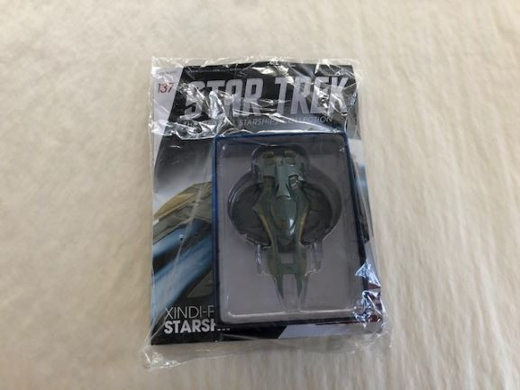 Star Trek Magazines with Toy-image not found